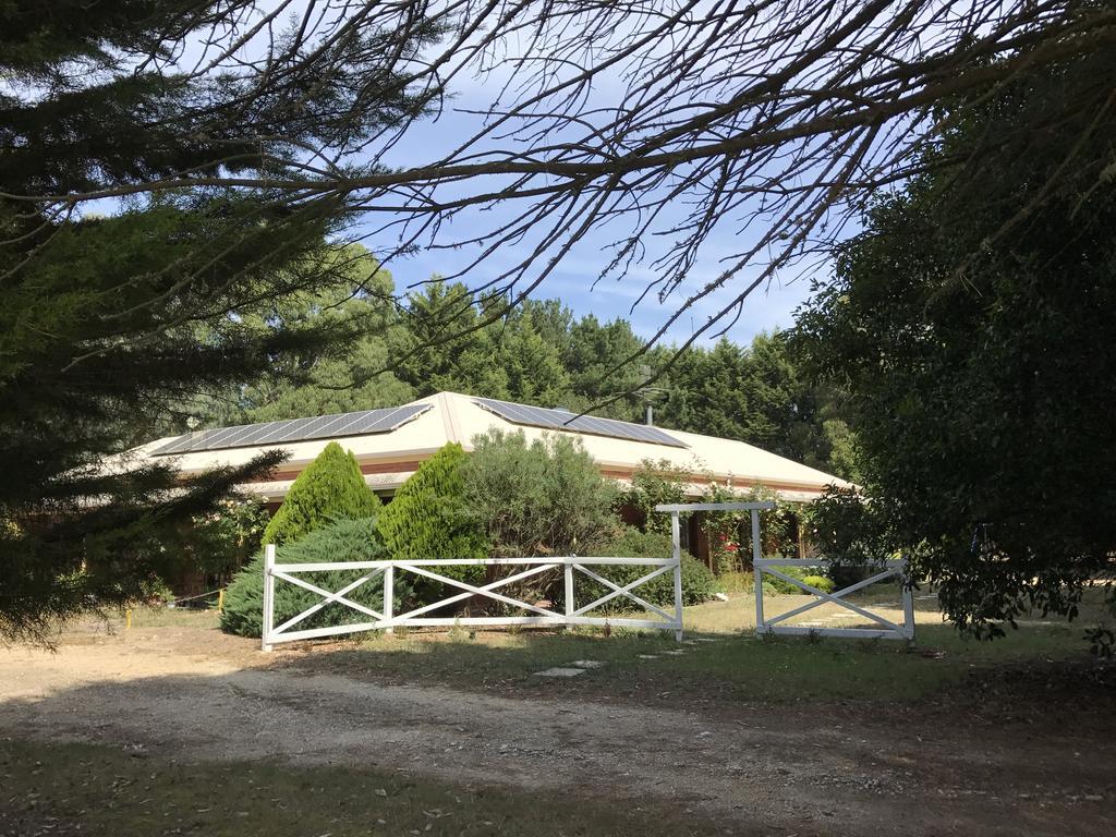 Helen'S Homestead Enfield Exterior foto